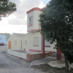 Edificio con terreno en alquiler