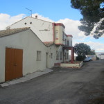 Edificio con terreno en alquiler