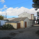 Edificio con terreno en alquiler