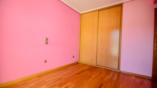 Piso en Utebo, con solarium.